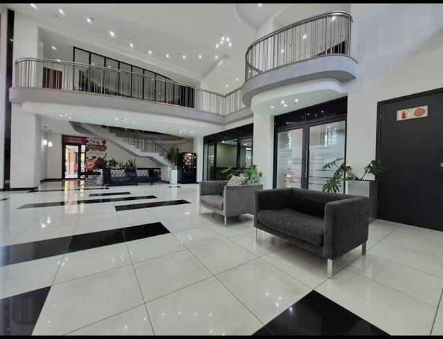 61M² OFFICE TO LET IN SANDTON CENTRAL